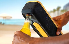 House of Marley Get Together Go taşınabilir hoparlör şişe açacağı olarak kullanılabilir.