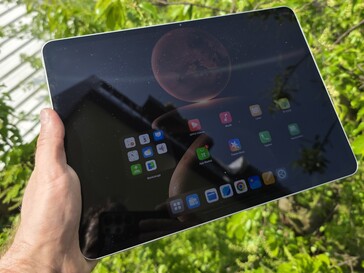 Oppo Pad 4 Pro: Dış mekanda görüntüleme