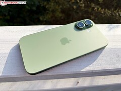 Apple iPhone 17, DxOMark kamera analizinde eski amiral gemisi modellerinden daha iyi performans gösteriyor.