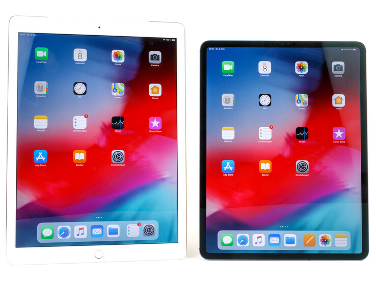 Soldan sağa ilk nesil Apple iPad Pro 12 ve üçüncü nesil iPad Pro 12.9