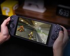 Test sonuçlarımızın da gösterdiği gibi, Mobapad’in M12S Joy-Con’ları tutuşu iyileştiriyor.