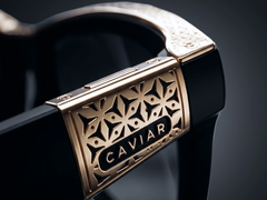 Caviar'ın yeni "Odyssey" gözlükleri altın veya gümüş renk seçenekleriyle sunuluyor.