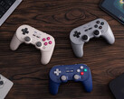 8BitDo Pro 3 Bluetooth Gamepad, web aracı kullanılarak donanım yazılımı güncellenebilen oyun kumandalarından biridir.