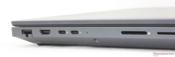 Sol: RJ-45 (2,5 Gbps), HDMI 2.1, 2x USB-C Thunderbolt 5 (80 Gbps) w/ DisplayPort 1.4 + Power Delivery, SD kart okuyucu, Akıllı Kart okuyucu (isteğe bağlı)