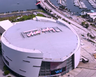 Resimde görülen GTA VI "Welcome to Vice City" Miami Heat Stadyumu reklam panosu