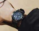 Resimde görülen mavi kadranlı Casio G-Steel GST-B1000D-2A modeli artık ABD'de satışta.