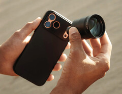 En yeni telefoto lens, iPhone 17 Pro'ya 32x zoom özelliği kazandırıyor.