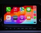 Kia'nın dokunmatik ekranında uygulama simgelerinin bulunduğu CarPlay ana ekranı