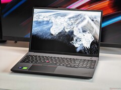 Lenovo ThinkPad P16v Gen 3 (görüntü kaynağı: Notebookcheck)
