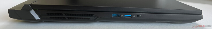 Sol: 2x USB-A 3.2 Gen.2 (10 GBit/s), 3,5 mm ses