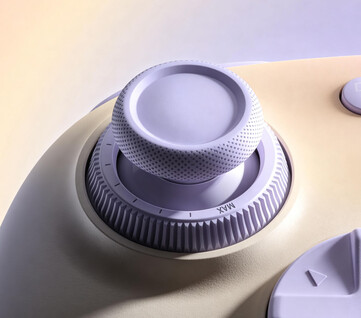 Xbox için 8BitDo Ultimate 3 Oyun Kumandası, kumanda kolu gerginliğini ayarlamak için Kuvvet Halkalarına sahiptir.