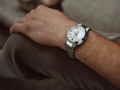 Casio'nun Edifice EFK-100D-7A saati