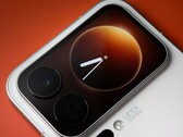 Arka ekran, nihayet Xiaomi 18 Pro telefonlarıyla birlikte küresel pazara sunulacak.