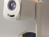 Yaber T1 Pro taşınabilir projektör, kullanışlı bir taşıma kayışı ile birlikte gelir. (Resim kaynağı: Notebookcheck)