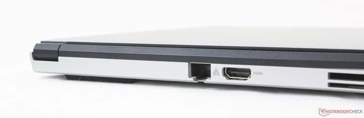 Arka: RJ-45, HDMI 2.1