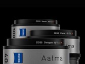 Zeiss Aatma full frame T1.5 sinema prime lensleri 40mm, 65mm ve 100mm modelleri de dahil olmak üzere çeşitli odak uzunluklarını gösteriyor
