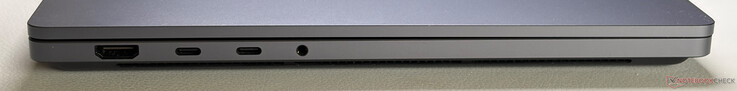 Sol: HDMI 2.1b, 2x USB-C 4.0 (40 Gbps, DisplayPort 2.1, Power Delivery), 3,5 mm stereo jak