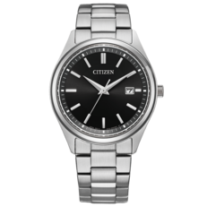 Citizen BM1350-54E Eco-Drive şık saat, siyah güneş ışını desenli kadran, paslanmaz çelik kasa ve bilezik, çubuk şeklindeki saat işaretleri ve saat 3 konumunda tarih göstergesine sahiptir.