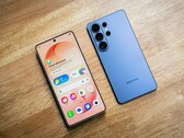 Burada gösterilen Samsung Galaxy S26 Ultra'nın halefinin daha büyük bir bataryaya sahip olması bekleniyor.