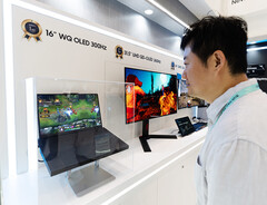 Samsung Display, 300 Hz'e kadar çalışma hızına sahip 16 inçlik 2,5K OLED dizüstü bilgisayar panelini sergiledi; bu, söz konusu yenileme hızına ulaşan ilk dizüstü bilgisayar OLED'i oldu.