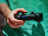 Sony PlayStation 3'ün kutusunda, RPCS3 ile de çalışan DualShock 3 kumandası bulunuyordu.