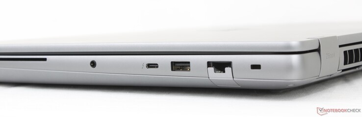 Sağ tarafta: Akıllı Kart okuyucu, 3,5 mm kulaklık, USB-C Thunderbolt 4 w/ DisplayPort 2.1 + Power Delivery (40 Gbps), USB-A (10 Gbps), RJ-56 (2,5 Gbps), Kilit yuvası
