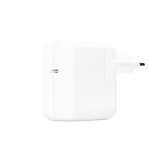 İsteğe bağlı 30 watt güç kaynağı (resim kaynağı: Apple)