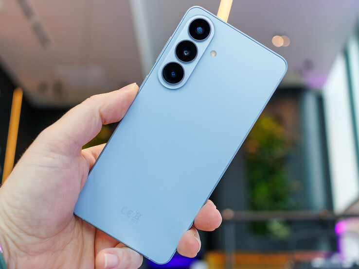 Samsung Galaxy S26+ 50 MP birincil kameraya sahiptir