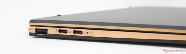Sol: USB-A 3.2 Gen. 1, 2x USB-C Thunderbolt 4 w/ DisplayPort + Güç Dağıtımı