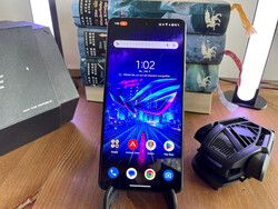 İncelemede: Asus ROG Phone 8 Pro. Test cihazı Asus Almanya tarafından sağlanmıştır.