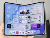 Resmi olmayan iPhone Ultra modeli.