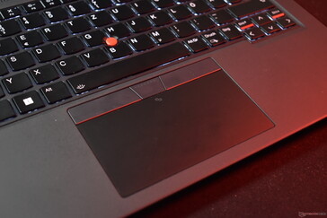 ThinkPad T14 G4: Dokunmatik Yüzey + TrackPoint