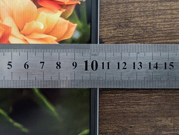 Çok dar yan çerçeveler