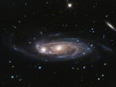Spiral galaksi UGC 2885'i gösteren bir görüntü.