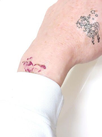 Duştan önce dövmeler.