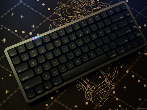 Akko Air 01’in üst kısmındaki RGB şerit
