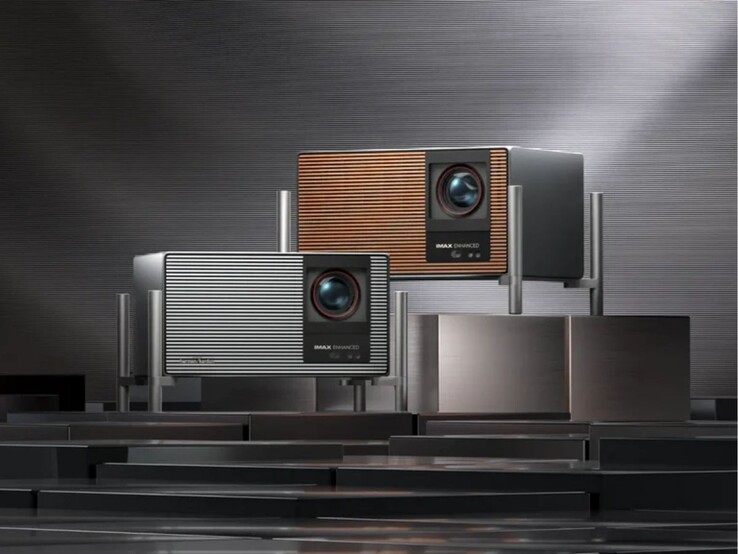 Xgimi Titan Noir projektör