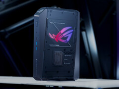 ROG GR70’in şu anda iki farklı modeli satışta. Resimde: mini PC’nin yandan görünümü