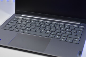 Lenovo ThinkBook 14 Gen 8: Klavye
