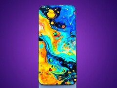 Panel rekor kıran 0,35 mm'lik bir çerçeveye sahiptir.