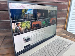 Dış mekan (parlak gün, doğrudan güneş ışığı yok)