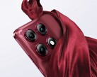Motorola Edge 70 Pro+, kırmızı dahil olmak üzere üç renkte satışa sunulacak.