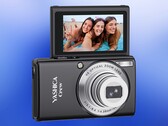 Yashica Crew, 6x optik yakınlaştırmalı bir lens sunar.