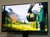 MSI MAG 274UPF 4K 144 Hz oyuncu monitörü incelemede