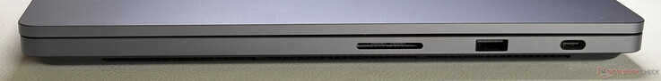 Sağ: SD kart okuyucu, USB-A 3.2 Gen. 1 (5 Gbps), USB-C 4.0 (40 Gbps, manyetik, DisplayPort 2.1, Power Delivery)