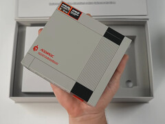 AceMagic Retro X5, avuç içi büyüklüğünde bir form faktöründe aldatıcı miktarda güç barındırır.