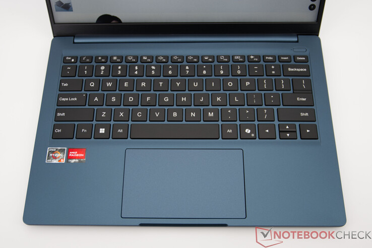 Chuwi CoreBook Air üzerindeki giriş aygıtları