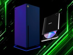 Project Helix Xbox konsolunun yanında görülen Blu-ray sürücüsü