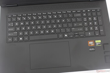 Maliyetlerden tasarruf etmek için yalnızca tek bölgeli RGB aydınlatma