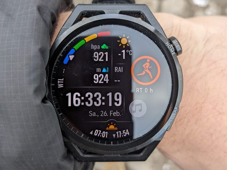Watch GT Runner, Huawei'nin özellikle sporcular için ilk akıllı saatidir.